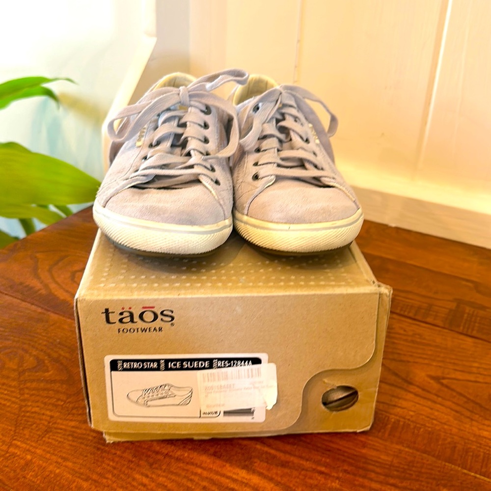 Taos Retro Star Sneaker